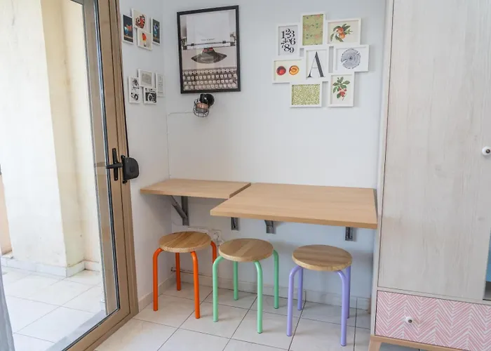 Kosmos Service Beautiful 3 Apartment