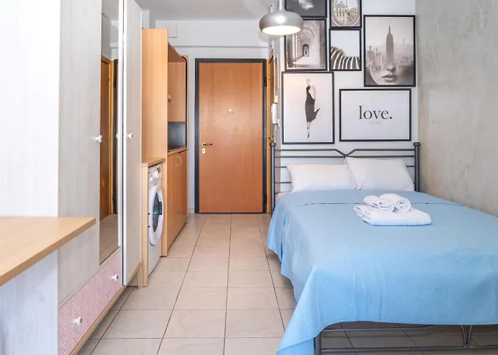 Kosmos Service Beautiful 3 * Tesalónica